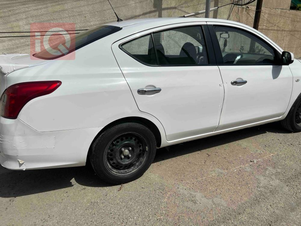 Nissan Sunny